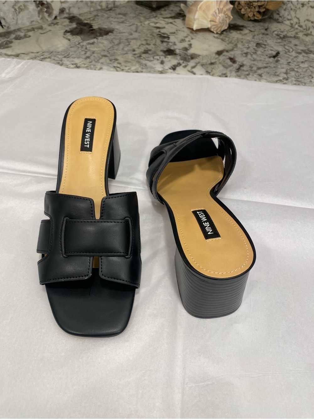 Nine West Black Block Heel Slide Sandals H Strap Size 8.5M - Picture 10 of 10